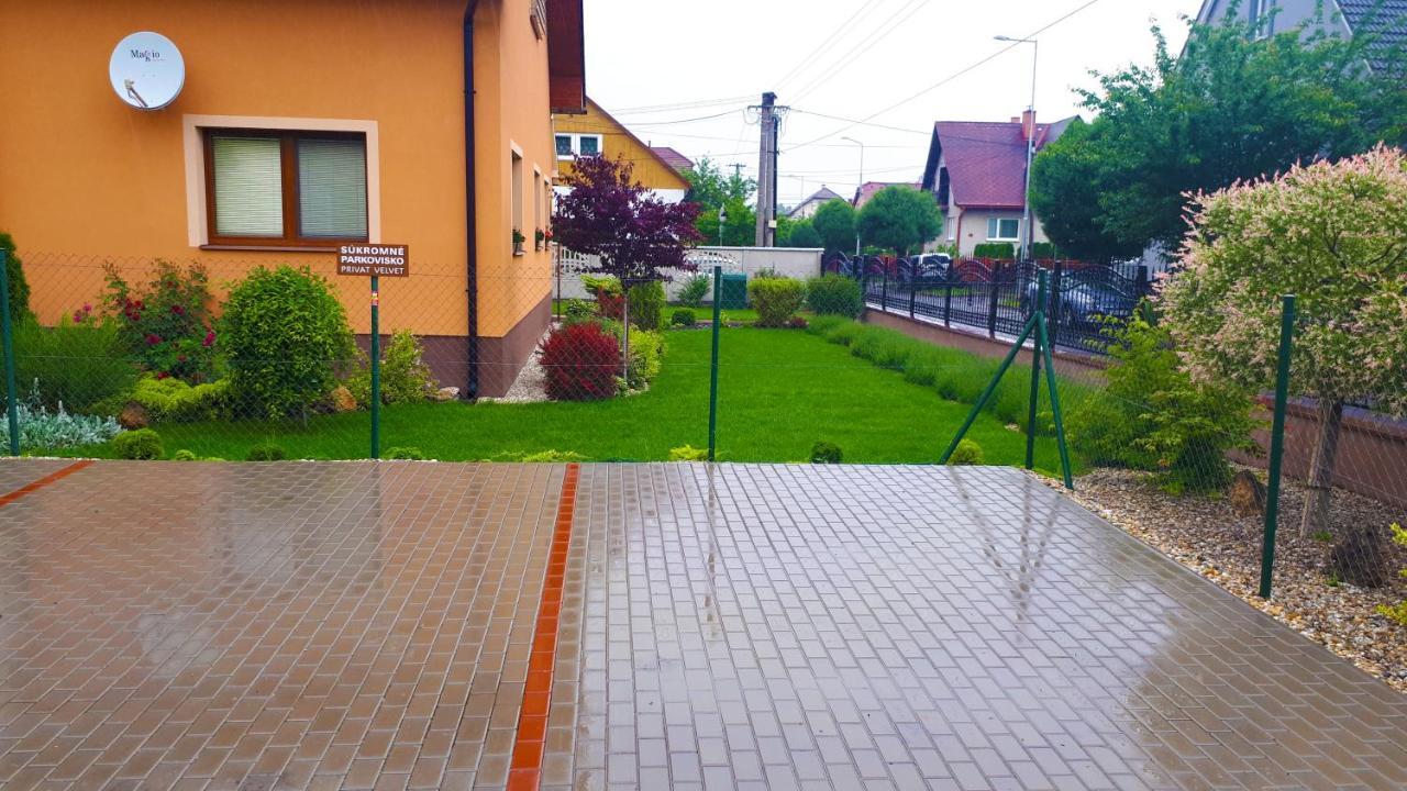 Turčianske Teplice Privat Velvet 게스트하우스 외부 사진