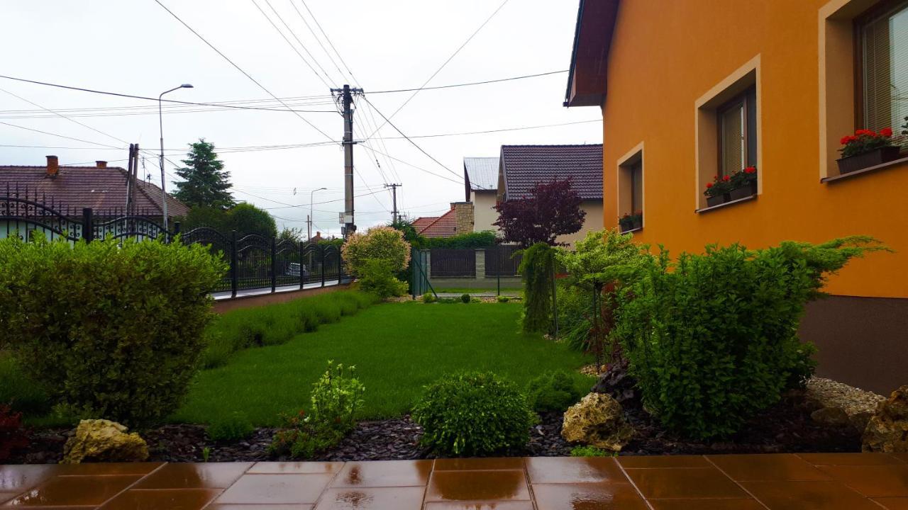 Turčianske Teplice Privat Velvet 게스트하우스 외부 사진